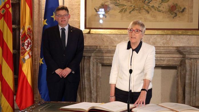 ana barcelo consejera de sanidad de la comunidad valenciana en funciones durante su toma de posesion en la pasada legislatura 15 1000x564