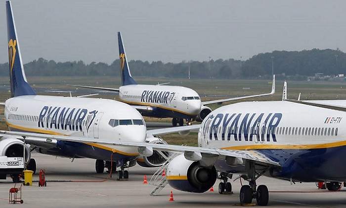 700x420 ryanair aparcados