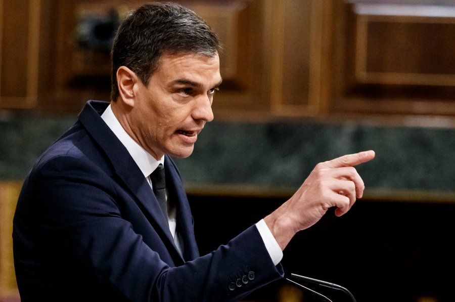 Pedro Sánchez apunta