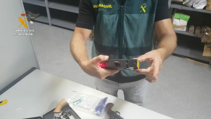 Guardia civil taser