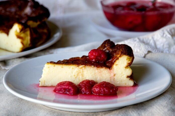 presentacion principal de la tarta de queso con frambuesas