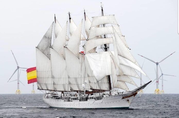 el juan sebastian elcano iniciara nuevo crucero de instruccion sin despedida