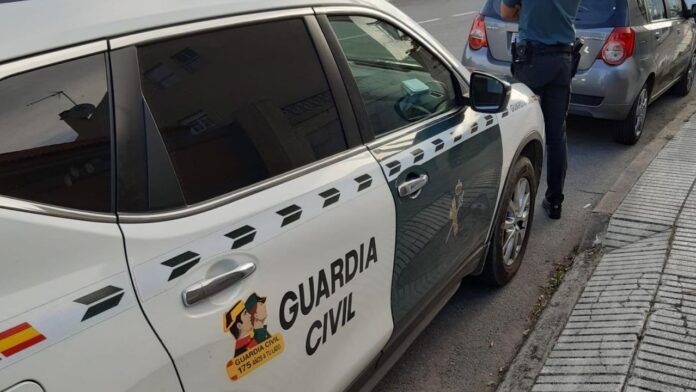 Guardia civil coche