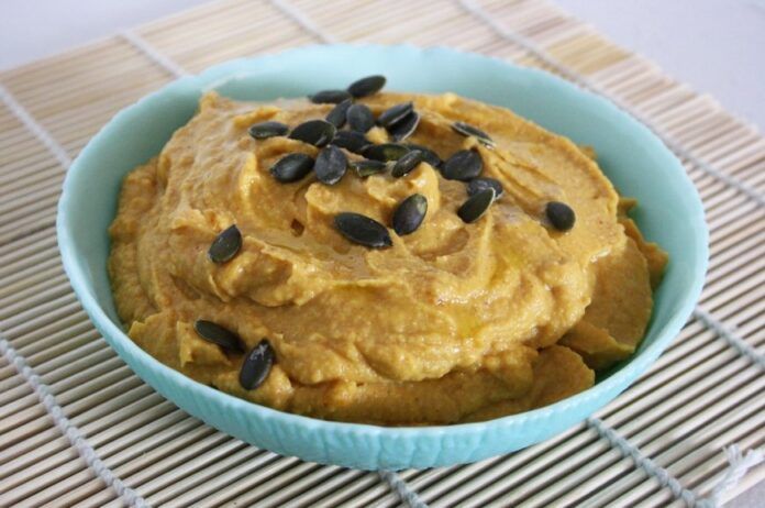 presentacion del hummus de calabaza asada