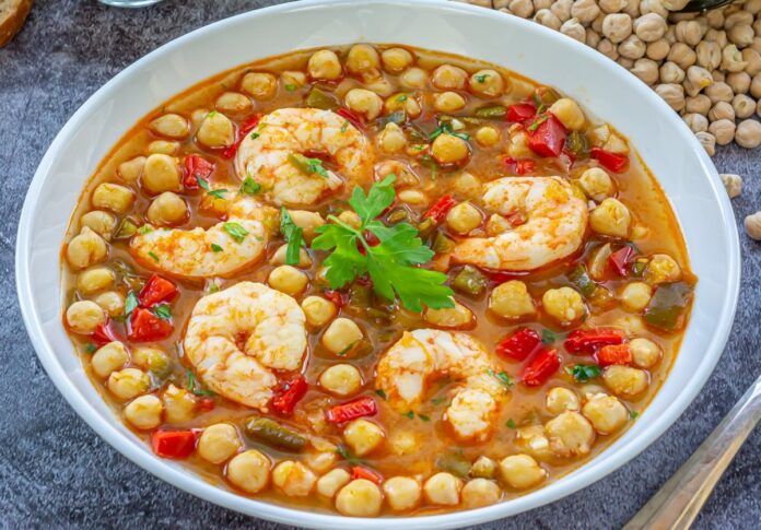 garbanzos con langostinos