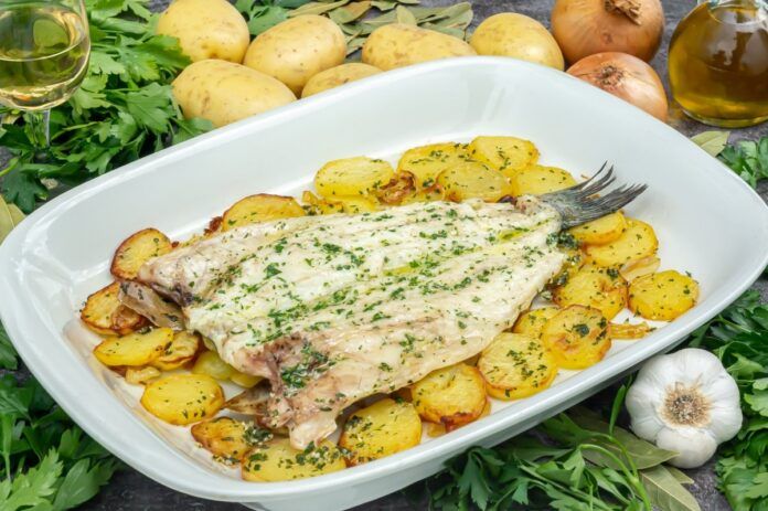 lubina al horno con patatas