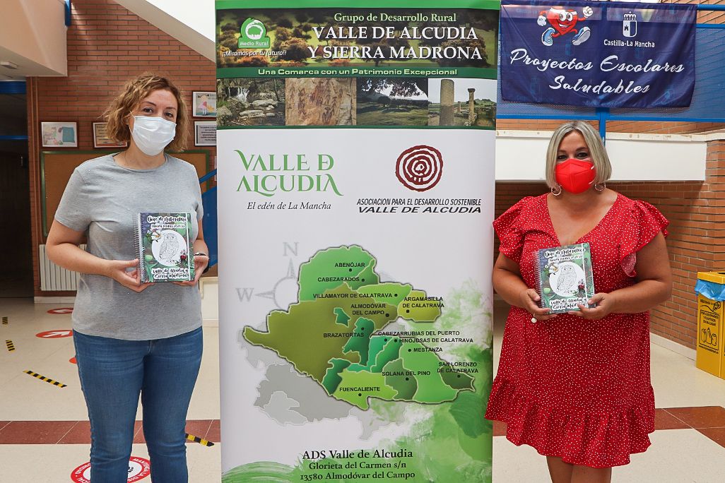 Ana Belen Saez y Graci Garcia Carpintero en el CEIP Virgen del Socorro