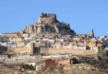 fotografia de morella pueblo de castellon incluido entre los mejores pueblos turisticos de 2021