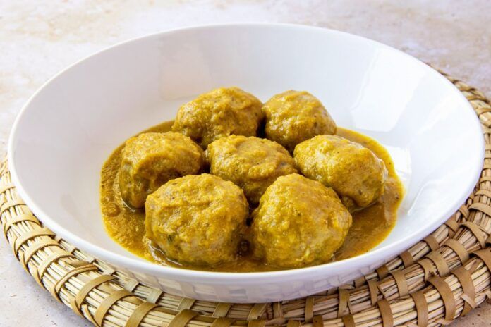 albondigas en salsa tradicional