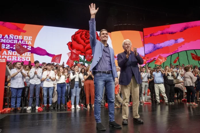 pedro sanchez felipe gonzalez psoe sevilla