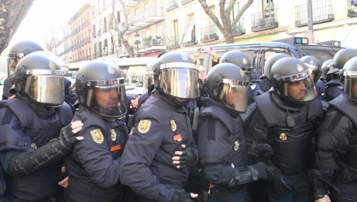 antidisturbios policia