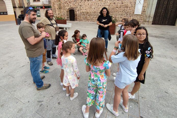 Ninas y ninos han disfrutado de lo lingo