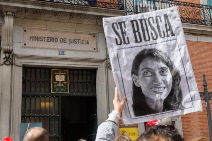 imagen de archivo de una manifestacion de los letrados de la administracion de justicia