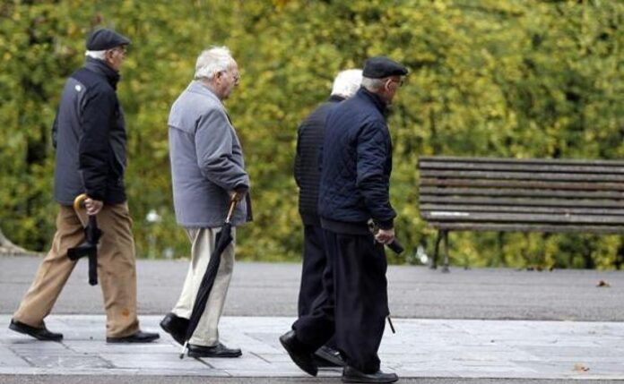 tercera edad jubilados pensionistas personas mayores