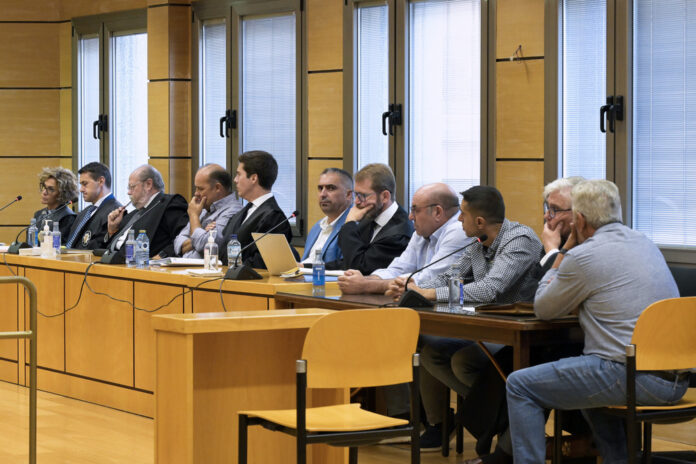 Inicio del juicio con Tribunal del Jurado contra un guardia civil de Almadén (Ciudad Real) y cinco particulares acusados