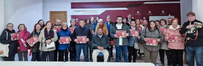 Foto de familia de las personas agraciadas en esta campaña municipal