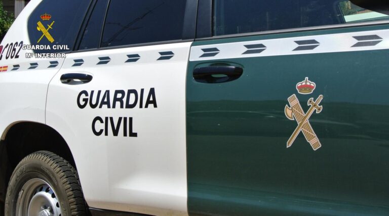 guardia civil coche