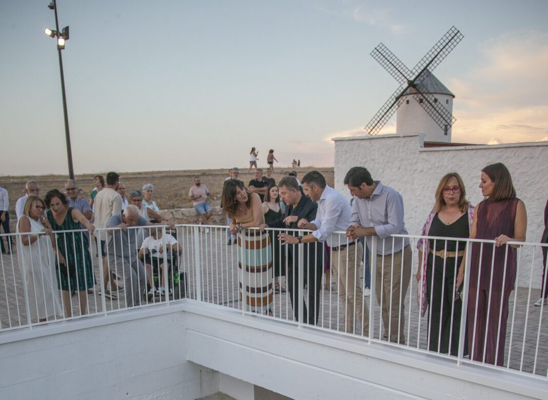 Inauguración de la obra de accesibilidad y mirador de la Sierra de los Molinos