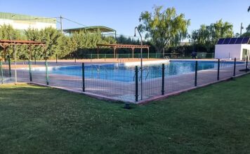 PISCINA BRAZATORTAS