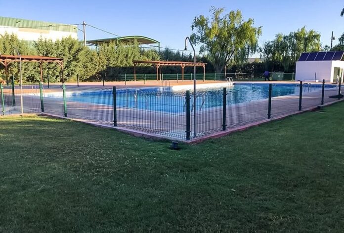 PISCINA BRAZATORTAS