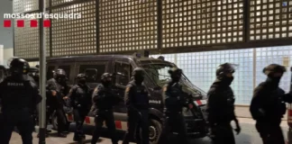 operacion de los mossos en barcelona