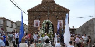 El Villar de Puertollano celebra sus fiestas patronales en honor a San Antonio con tradición y emoción vecinal proce6