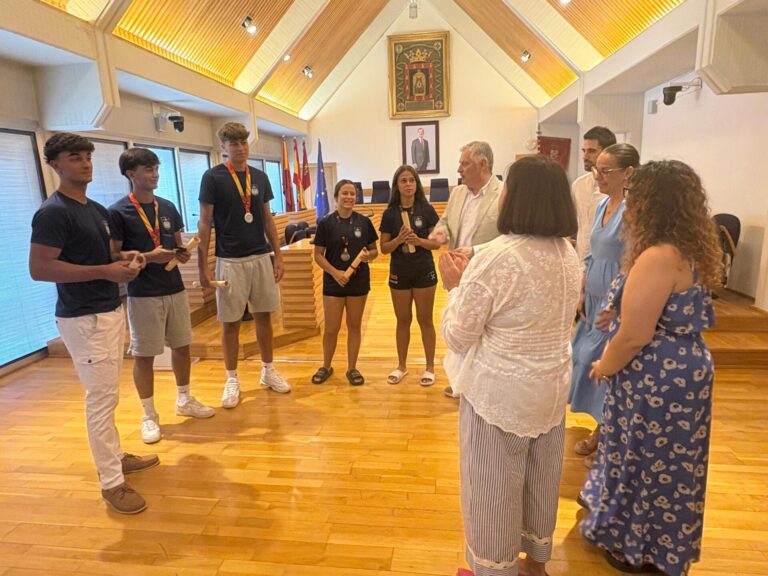 El alcalde de Ciudad Real recibe a los campeones de balonmano playa y destaca su esfuerzo y compromiso 2
