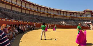 Puerta grande para la visita guiada y exhibición taurina en la plaza de Ciudad Real (10)
