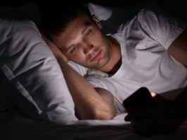 movil pantallas dormir