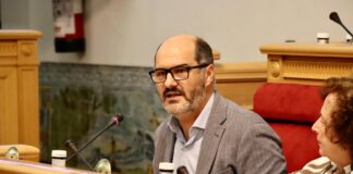 José Manuel Velasco aclara las competencias sobre viviendas turísticas y defiende la gestión del Ayuntamiento de Toledo