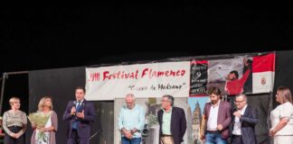 miguel angel valverde y sonia gonzalez en el festival flamenco cueva de medrano