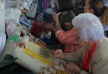pabellon la central con encajeras trabajando durante el encuentro de puertollano 2025