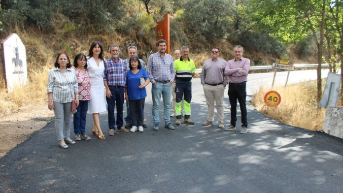 blanca fernandez asfaltado carretera de anchuras 1 blanca fernandez asfaltado carretera de anchuras 1
