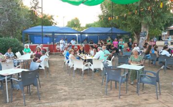Fiesta vecinal de otoño en El Poblado de Puertollano con música, juegos y actividades al aire libre