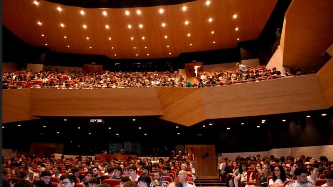 forum2 1320x847