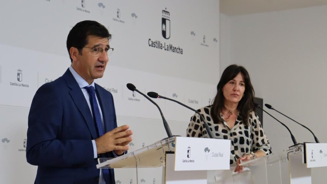 jose manuel caballero anuncia 200 viviendas asequibles para jovenes reutilizando edificios publicos en ciudad real
