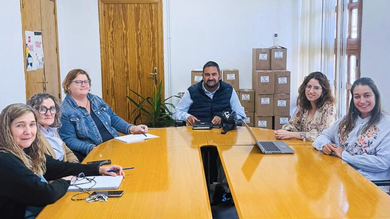 participantes en la reunion de trabajo