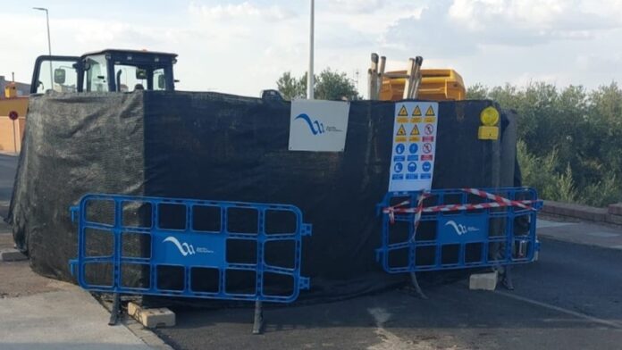 tecnicos trabajando en la reparacion de la red de agua potable en puertollano durante la madrugada tecnicos trabajando en la reparacion de la red de agua potable en puertollano durante la madrugada