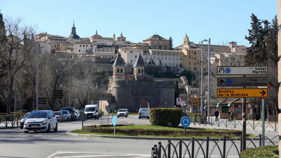 toledo aplica cortes de trafico en zocodover y varias avenidas por la procesion de la virgen de la estrella y la carrera contra la ela