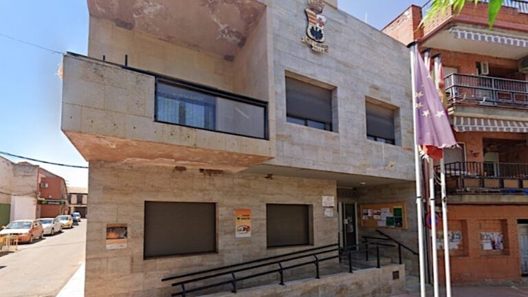 imagen del ayuntamiento de porzuna