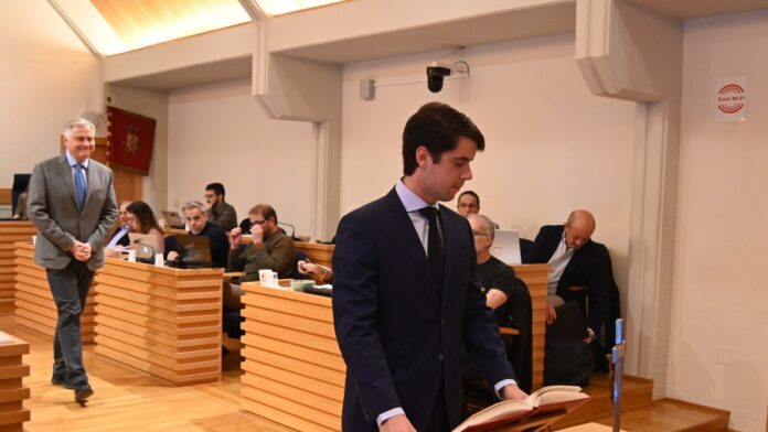 ivan mora jura cargo