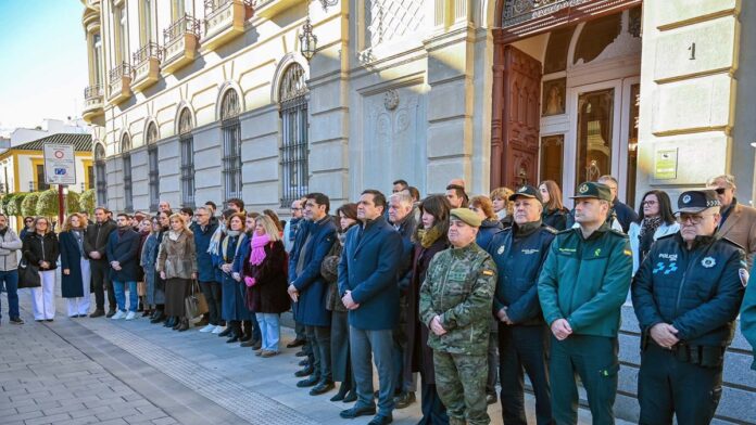 8d25125381e81a872cd645703453e36a 2 xl