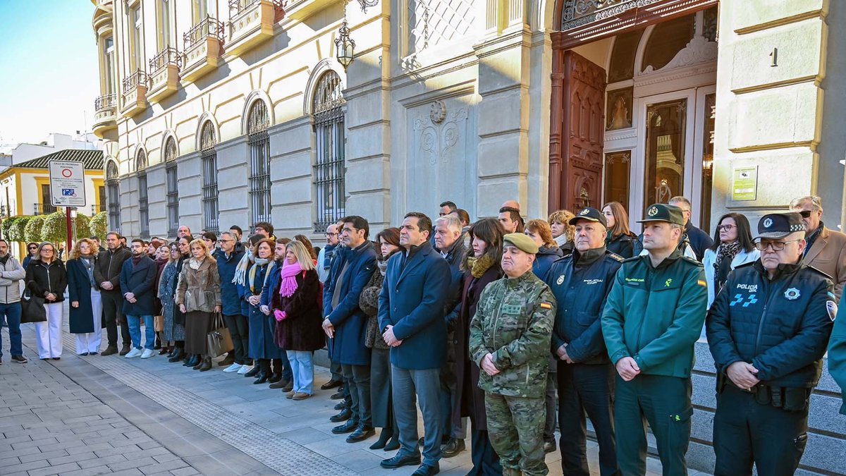 8d25125381e81a872cd645703453e36a 2 xl