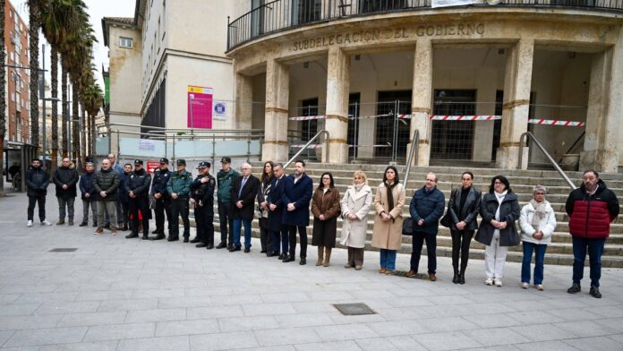 6ee185018be76ca2a99dabf39f1ca344 2 xl