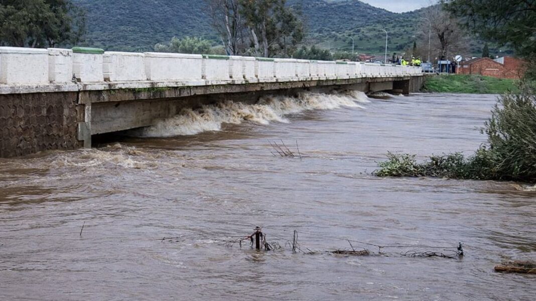 crecida rio