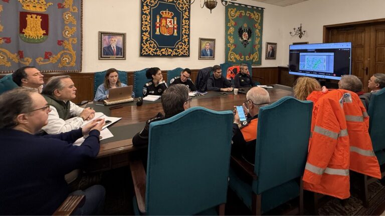 reunion viernes 13 2 26