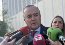 gregorio atiende a medios scaled