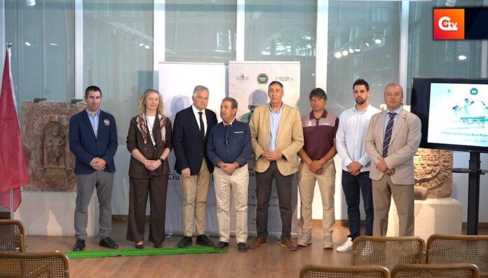 Presentación oficial del IV Open Ciudad Real PGA con autoridades y organizadores en rueda de prensa institucional