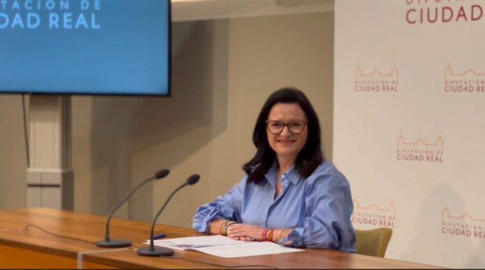 Rueda de prensa de Rocío Zarco en la Diputación de Ciudad Real anunciando ayudas a aldeas y fondo financiero para municipios Rueda de prensa de Rocío Zarco en la Diputación de Ciudad Real anunciando ayudas a aldeas y fondo financiero para municipios