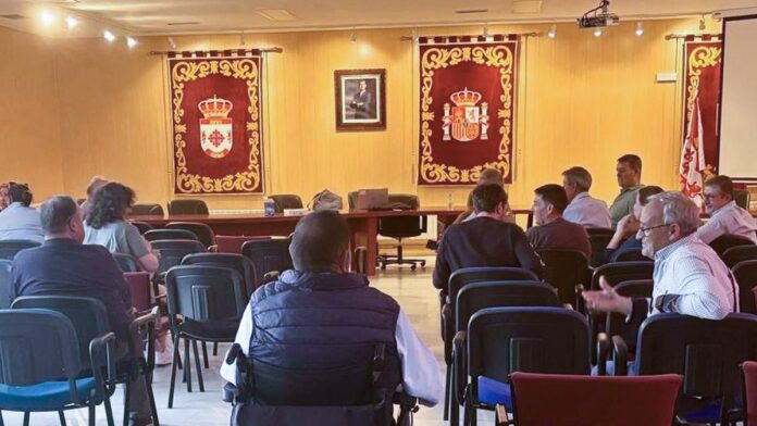 participantes en el curso celebrado esta semana en el edificio consistorial durante un receso